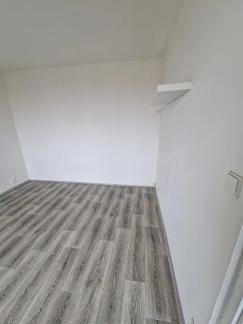 Pronájem bytu 1+1, Chomutov, Dřínovská, 37 m2