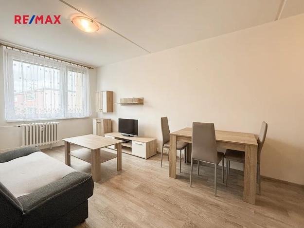 Pronájem bytu 2+kk, Louny, U Pramenu, 40 m2