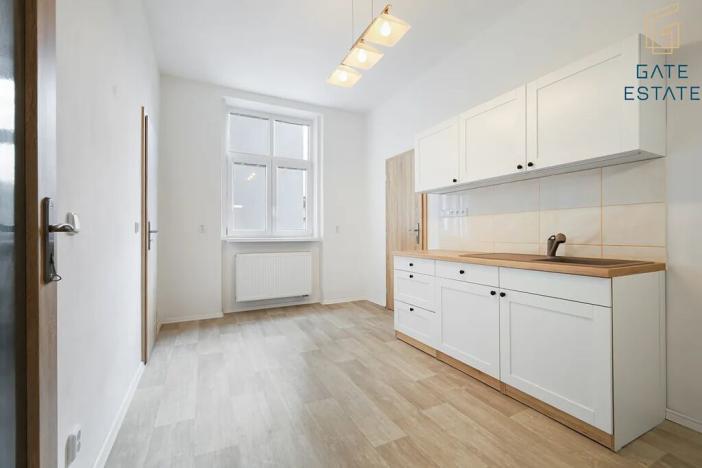 Pronájem bytu 2+1, Brno, Srbská, 73 m2