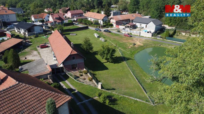 Prodej pozemku pro bydlení, Býkev, 889 m2