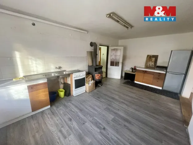 Prodej rodinného domu, Slapsko - Leština, 265 m2