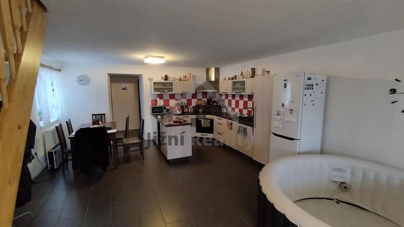 Prodej rodinného domu, Trhové Sviny, Rejta, 500 m2