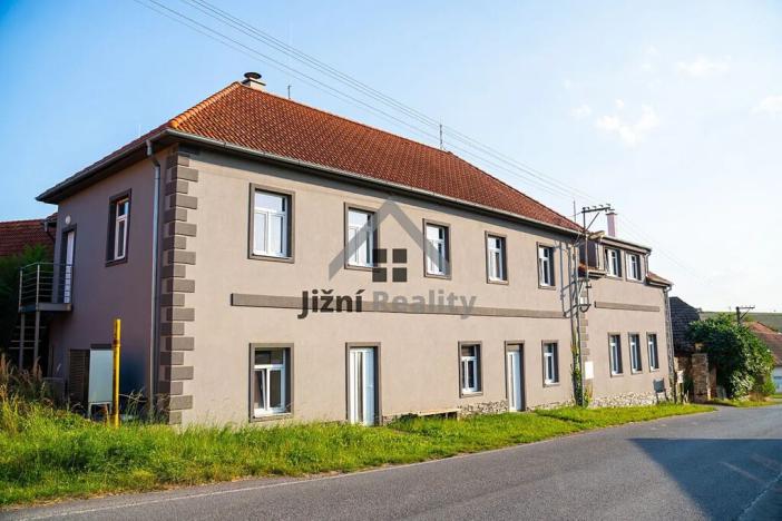 Prodej zemědělského objektu, Slabčice, 1500 m2