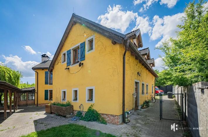 Prodej apartmánu, Květnice, Na Ladech, 460 m2