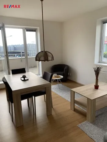 Pronájem bytu 1+kk, Kladno, Jaroslava Holečka, 34 m2