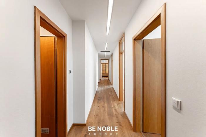 Prodej bytu 6+kk a větší, Praha - Břevnov, Kukulova, 252 m2