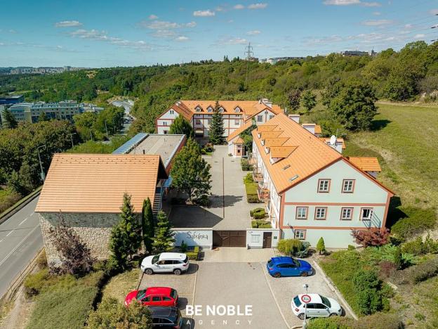 Prodej bytu 6+kk a větší, Praha - Břevnov, Kukulova, 252 m2