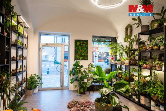 Pronájem obchodního prostoru, Pardubice - Zelené Předměstí, 17. listopadu, 96 m2