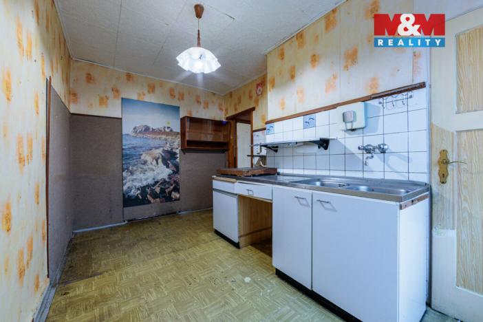 Prodej bytu 2+1, Ostrov, Jungmannova, 56 m2