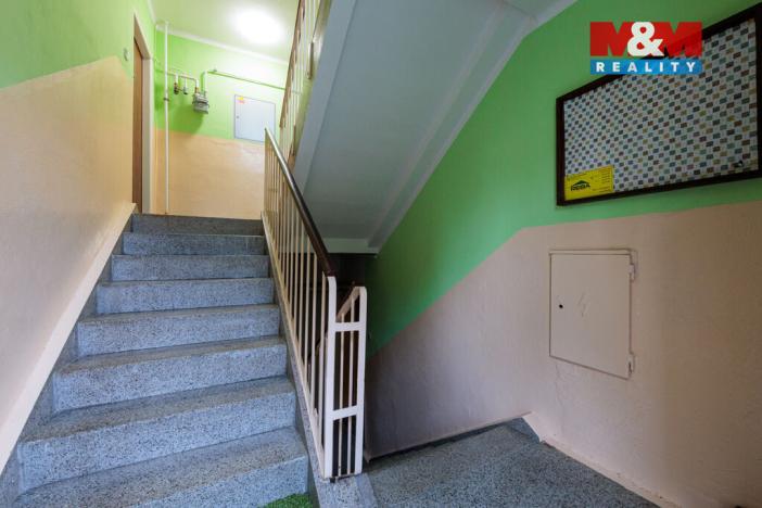 Prodej bytu 2+1, Ostrov, Jungmannova, 56 m2