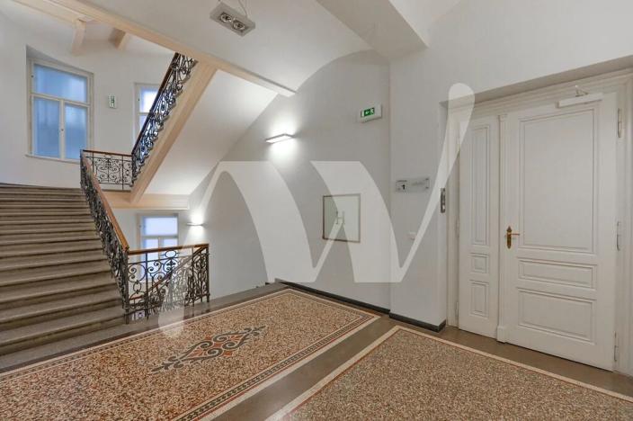 Pronájem kanceláře, Praha - Nové Město, Václavské náměstí, 195 m2