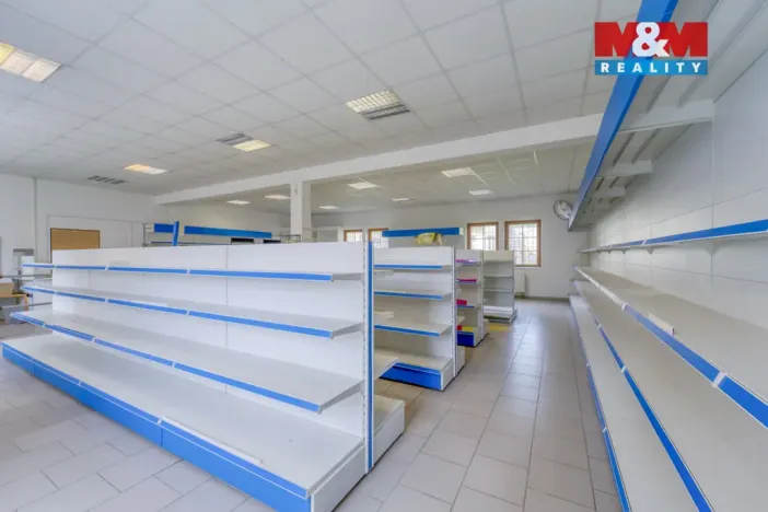Pronájem obchodního prostoru, Bor, náměstí Republiky, 156 m2