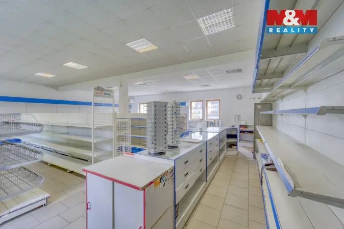 Pronájem obchodního prostoru, Bor, náměstí Republiky, 156 m2