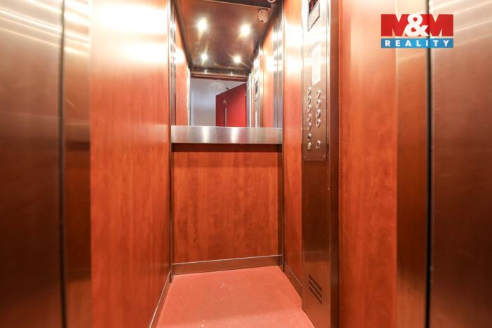 Prodej bytu 1+kk, Aš, Karlova, 21 m2