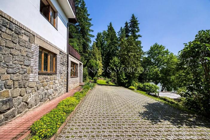 Prodej ubytování, Mnichovice, Nad rybníkem, 312 m2
