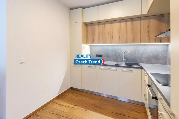 Pronájem bytu 2+kk, Olomouc, Třída Jiřího Pelikána, 59 m2