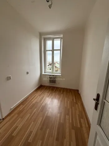 Prodej bytu 3+kk, Plzeň, Lobezská, 61 m2