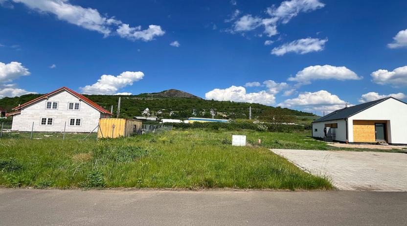 Prodej pozemku, Píšťany, 852 m2