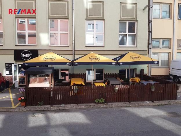 Pronájem restaurace, Praha - Smíchov, Křížová, 236 m2