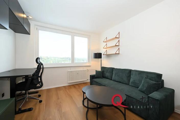 Pronájem bytu 1+kk, Praha - Modřany, Pertoldova, 30 m2