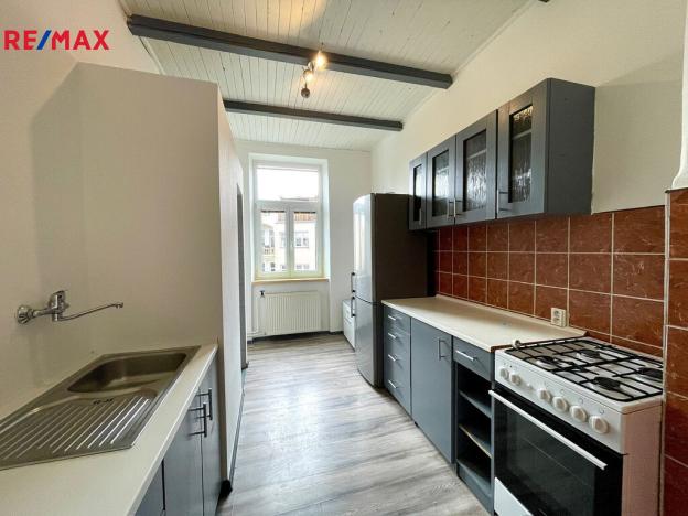 Pronájem bytu 2+1, Opava - Předměstí, Komenského, 70 m2