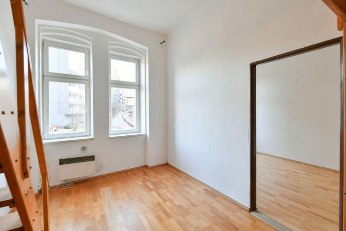 Pronájem bytu 3+kk, Praha - Žižkov, Lupáčova, 57 m2