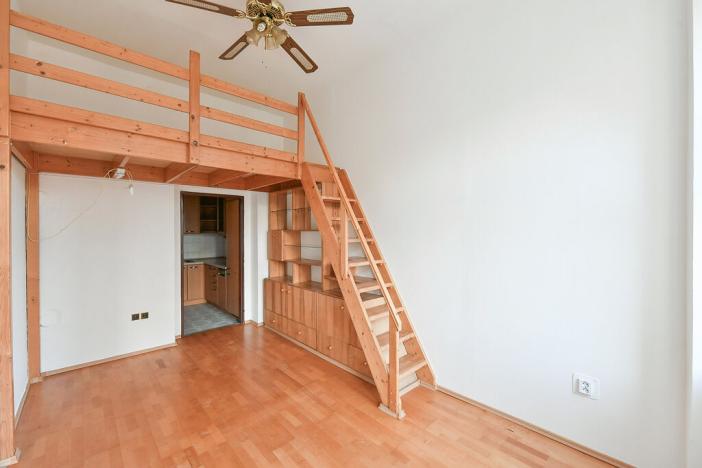 Pronájem bytu 3+kk, Praha - Žižkov, Lupáčova, 57 m2