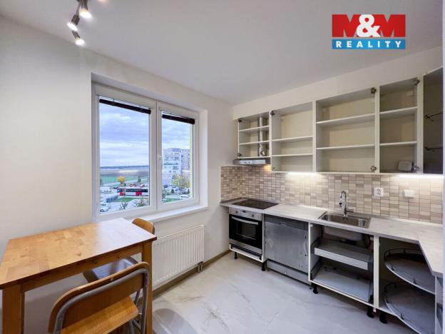 Pronájem bytu 1+kk, Klecany, V Honech, 33 m2