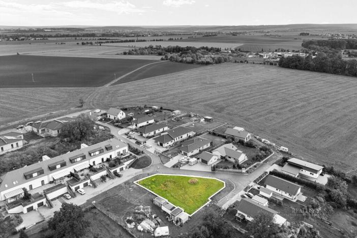 Prodej pozemku, Dubany, 793 m2