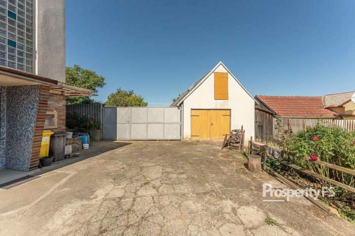 Prodej rodinného domu, Uherčice, 190 m2