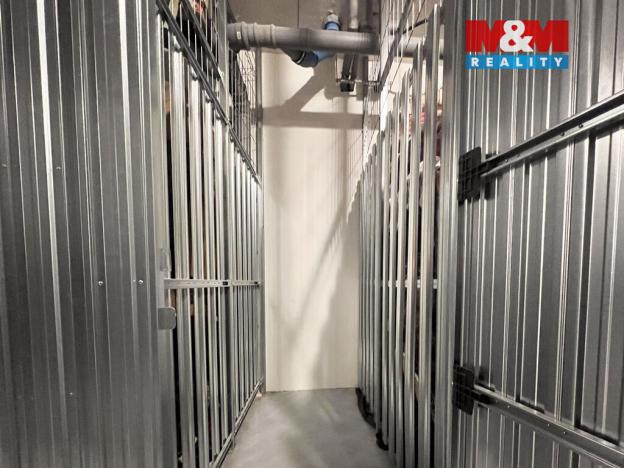 Pronájem bytu 2+kk, Praha - Hlubočepy, Geologická, 34 m2