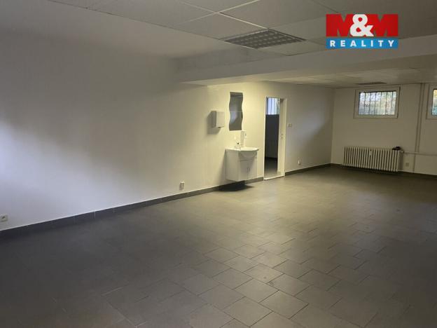 Pronájem obchodního prostoru, Pardubice - Polabiny, Družstevní, 70 m2