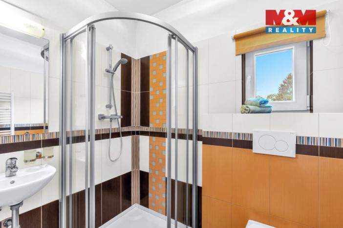 Prodej ubytování, Žacléř, Sadová, 151 m2