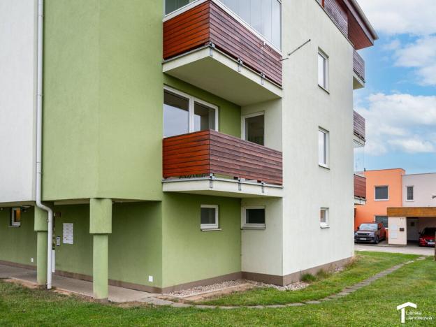 Prodej bytu 2+kk, Pardubice - Nemošice, Nemošická, 60 m2