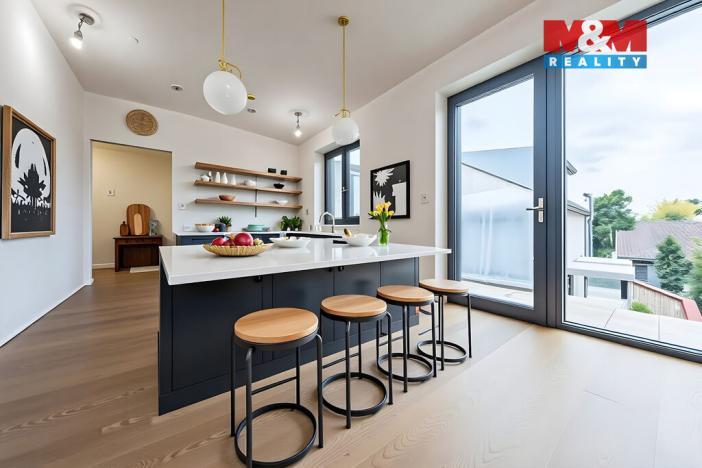 Prodej bytu 4+kk, Praha - Holyně, náměstí Pod lípou, 121 m2