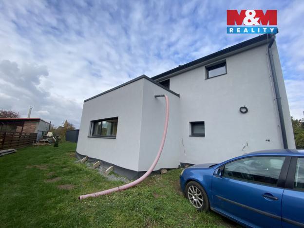 Pronájem rodinného domu, Loučany, 120 m2