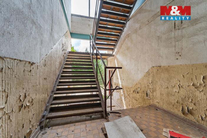 Prodej komerčního pozemku, Havlovice, 8238 m2