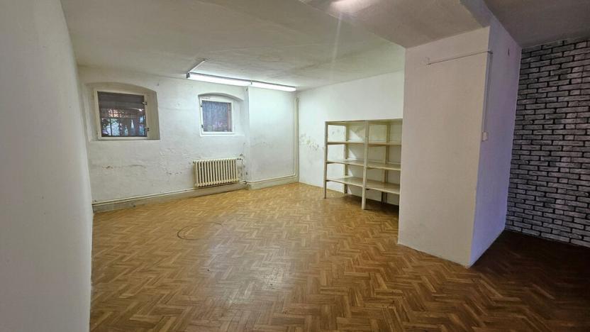 Pronájem obchodního prostoru, Nové Město pod Smrkem, Mírové náměstí, 150 m2