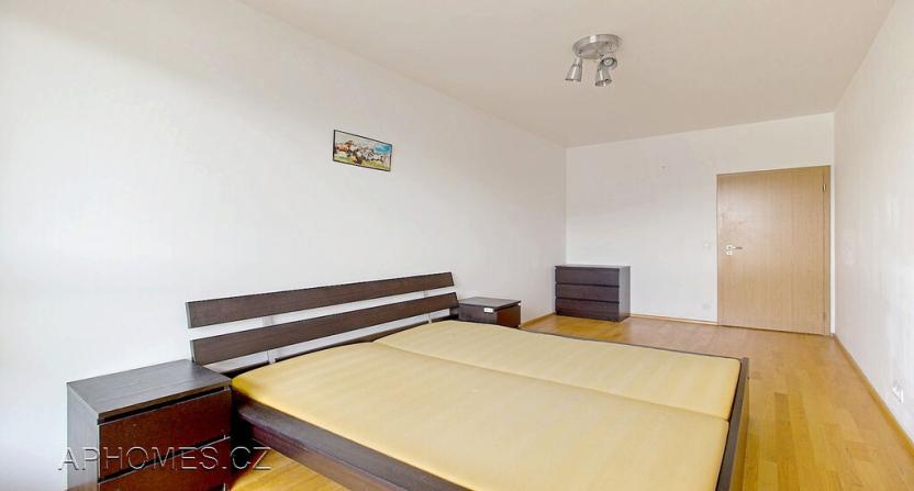 Pronájem bytu 2+kk, Praha - Holešovice, U průhonu, 69 m2