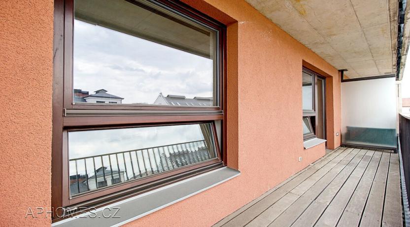 Pronájem bytu 2+kk, Praha - Holešovice, U průhonu, 69 m2