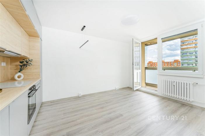 Pronájem bytu 2+kk, Praha, Bukovecká, 33 m2