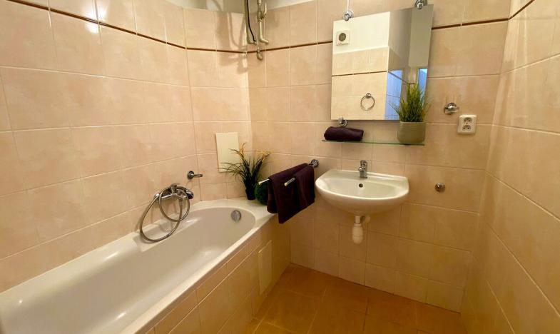 Pronájem bytu 2+kk, Praha - Vršovice, Bulharská, 45 m2