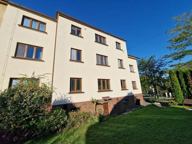 Prodej bytu 3+1, Turnov, Výšinka, 83 m2