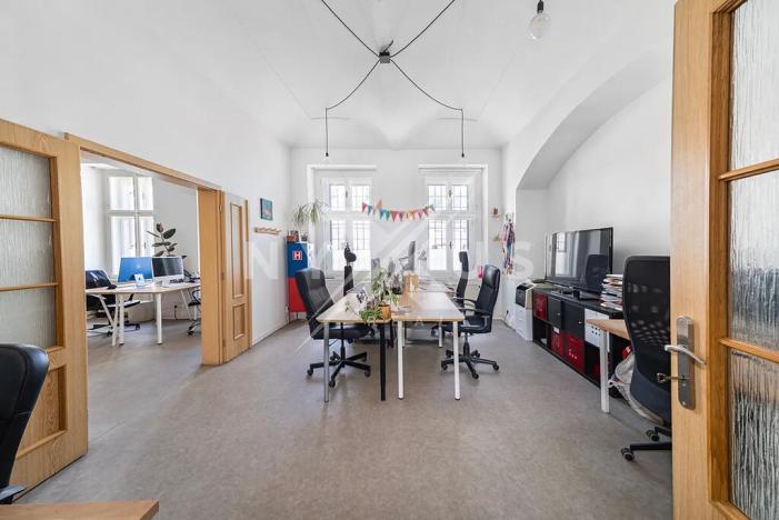 Pronájem kanceláře, Praha - Holešovice, Bubenská, 84 m2