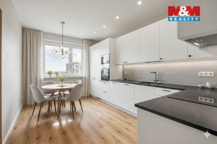 Prodej bytu 3+1, Česká Lípa, Bratří Čapků, 75 m2