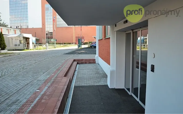 Pronájem skladu, Zlín, Šedesátá, 100 m2