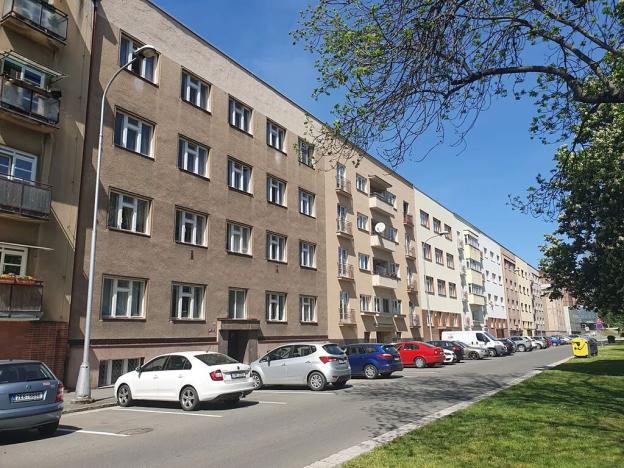 Pronájem bytu 3+1, Hradec Králové, Smetanovo nábřeží, 77 m2