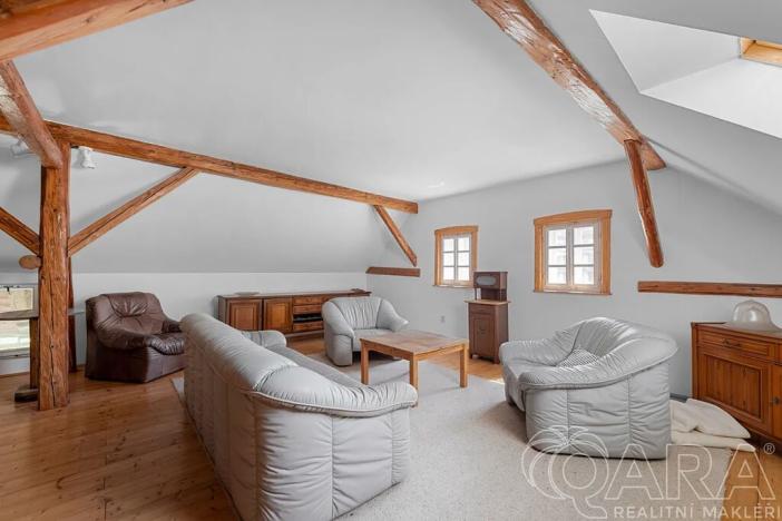 Prodej rodinného domu, Žernov, 220 m2