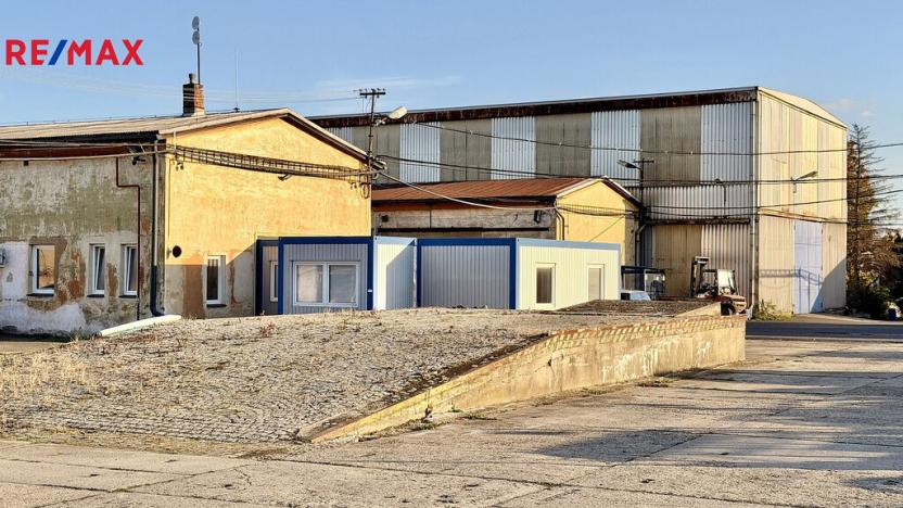 Pronájem komerčního pozemku, Opava, 1650 m2