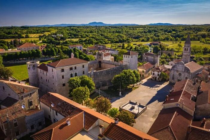 Prodej pozemku pro bydlení, Svetvinčenat, Chorvatsko, 800 m2